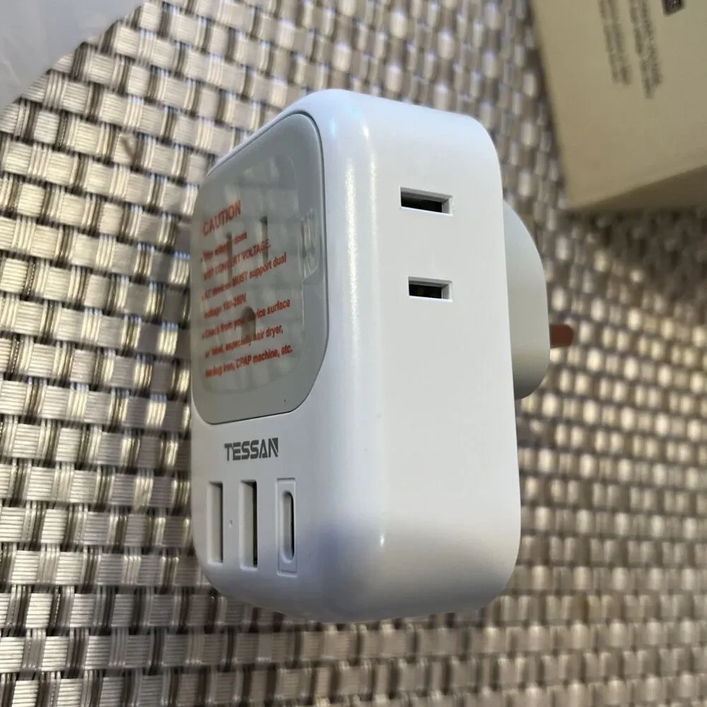 Power Adapter Tessan US to UK Model TS-161-UK-C 2 Pack NEW